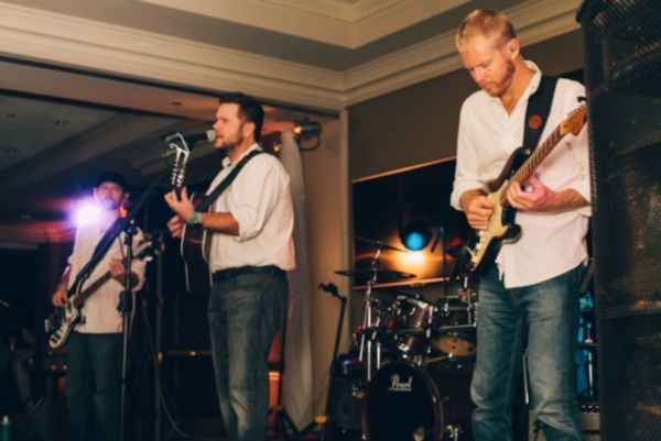 Moon Dance : Wedding Reception Band