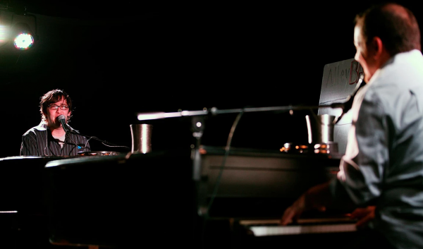 88 Licks Dueling Pianos : Weddings